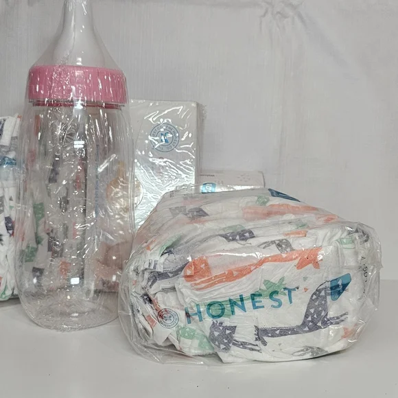 Baby Shower Set New - Picture 4 of 9